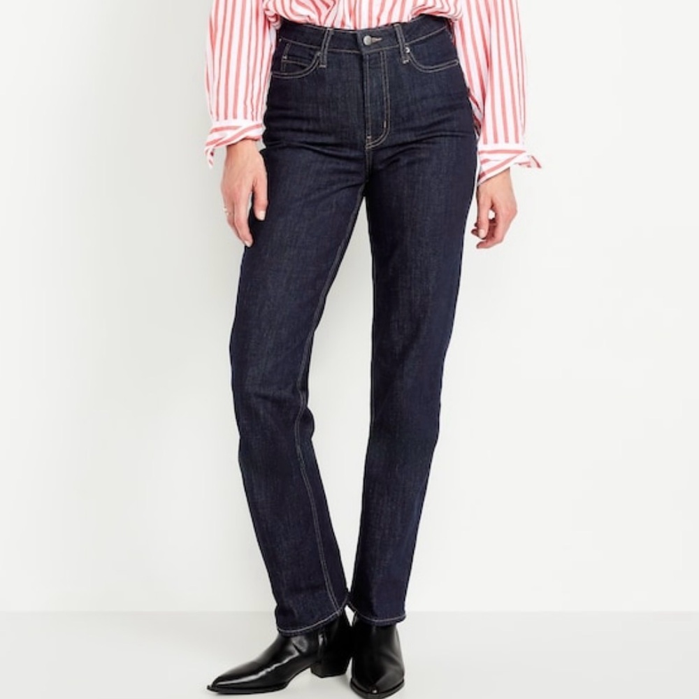 Old Navy Extra High-Waisted Straight Jeans in Dark Wash